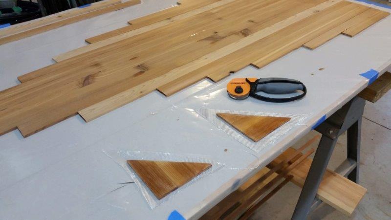 cutting cloth for transom braces.jpg